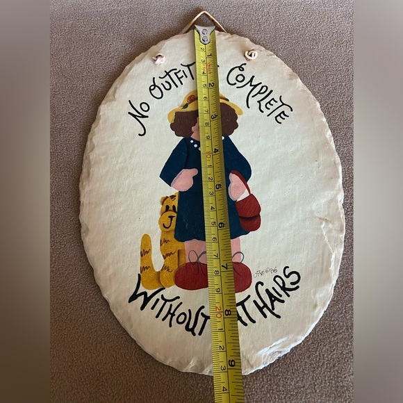 Plain Jane Handcrafted Slate Plaque “No Outfit Is Complete Without Cat Hairs” - Picture 7 of 8